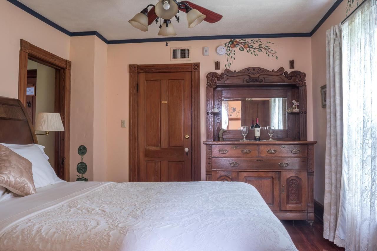 The Ann Stevens House Bed & Breakfast Cassadaga Exterior photo